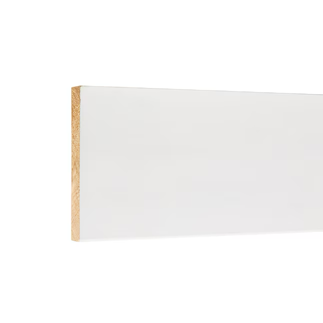 RELIABILT Moldura de zócalo 3211 de pino imprimado Craftsman de 9/16 pulgadas x 3-1/2 pulgadas x 12 pies